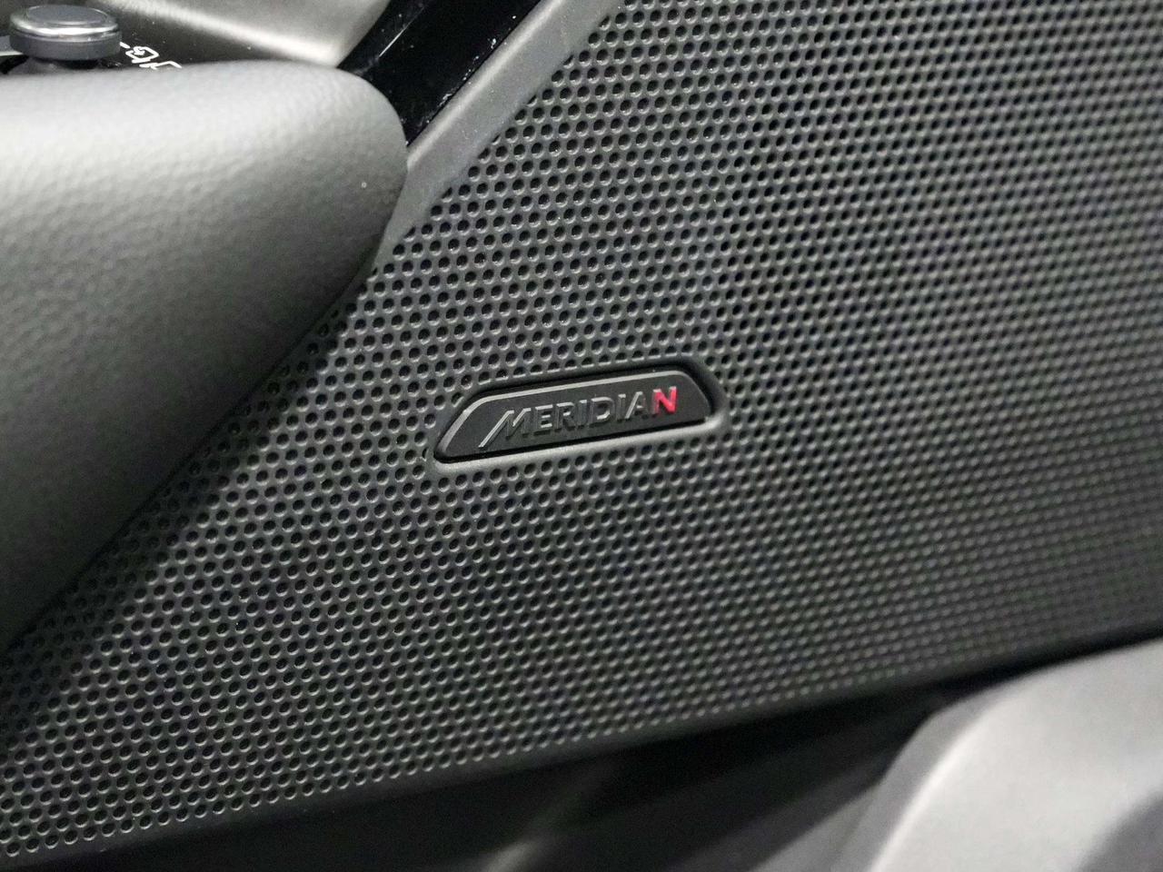 2021 Land Rover Range Rover Velar P340 S| PANO|MERIDIAN|360CAM| DRIVE ASSIST|CARPLAY Photo