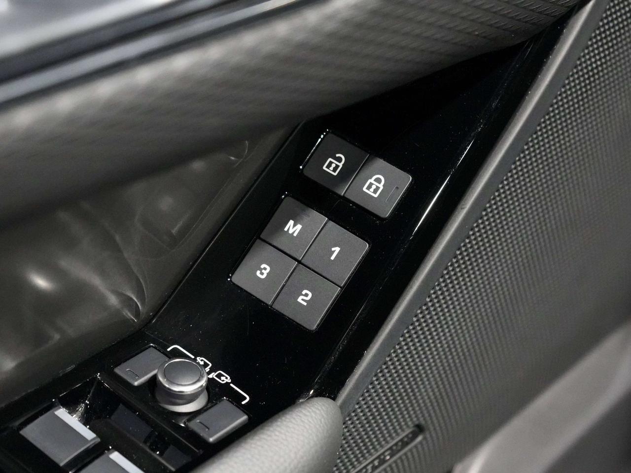 2021 Land Rover Range Rover Velar P340 S| PANO|MERIDIAN|360CAM| DRIVE ASSIST|CARPLAY Photo