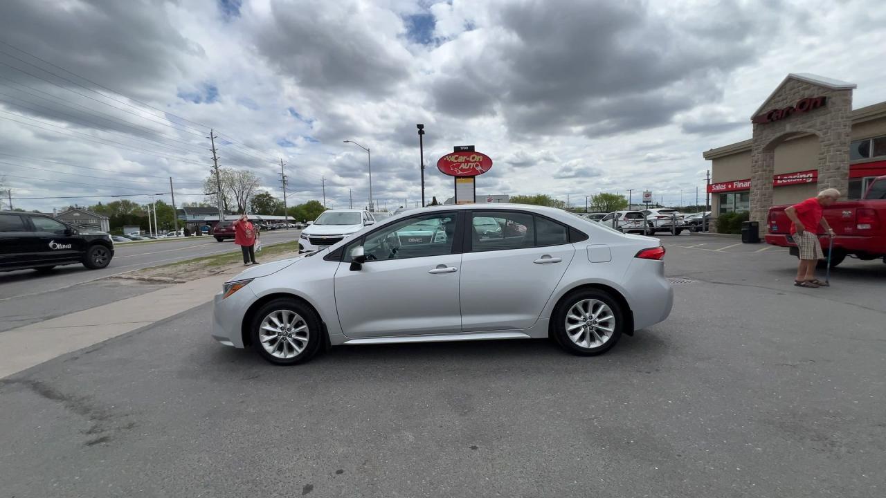 2022 Toyota Corolla LE UPGRADE|HTD SEATS|SUNROOF|CARPLAY|16IN ALLOYS Photo4