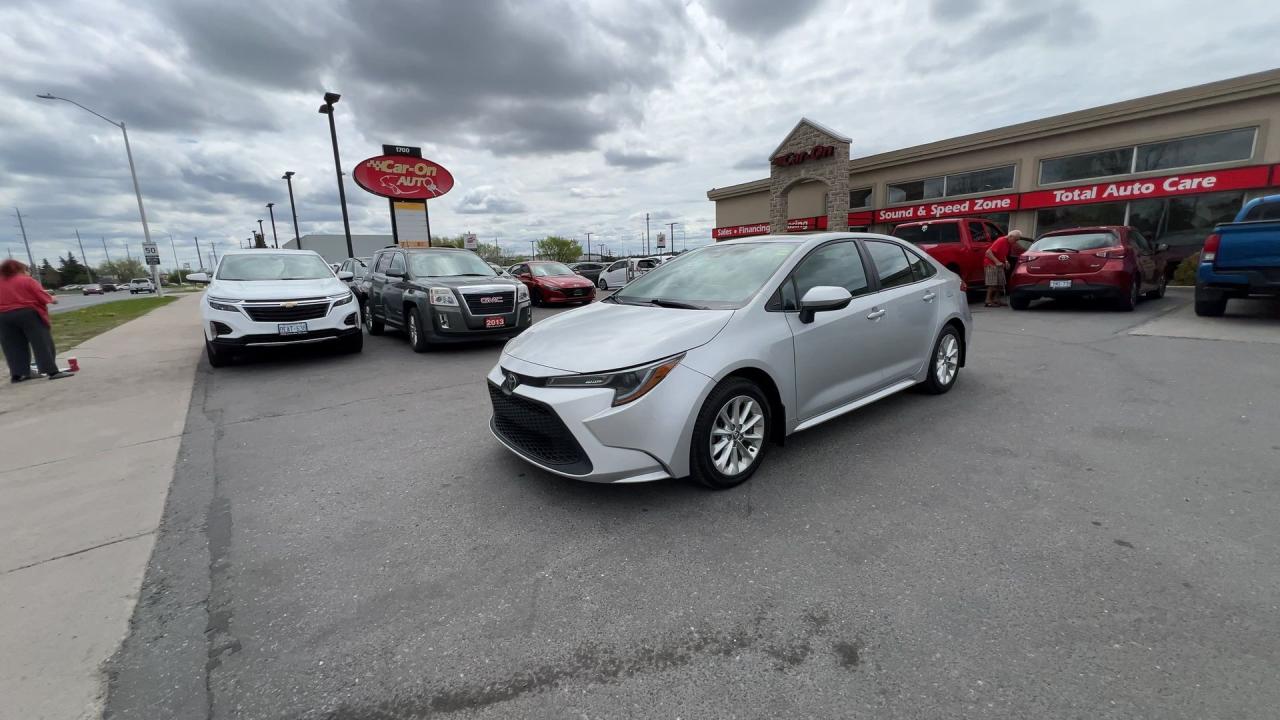 2022 Toyota Corolla LE UPGRADE|HTD SEATS|SUNROOF|CARPLAY|16IN ALLOYS Photo3