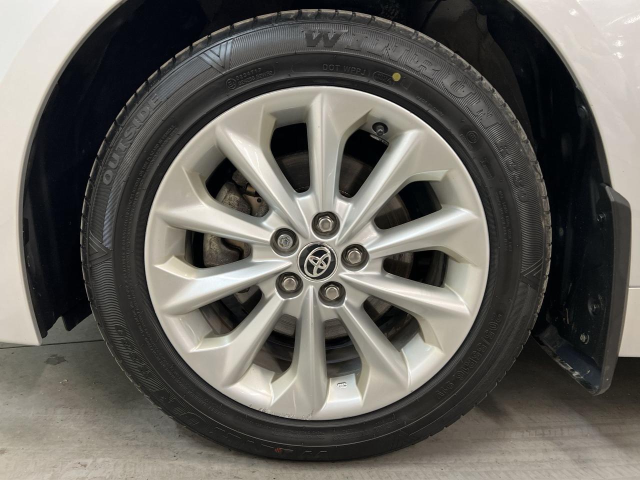 2022 Toyota Corolla LE UPGRADE|HTD SEATS|SUNROOF|CARPLAY|16IN ALLOYS Photo