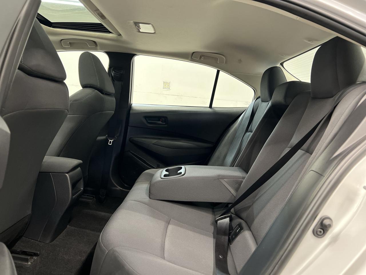 2022 Toyota Corolla LE UPGRADE|HTD SEATS|SUNROOF|CARPLAY|16IN ALLOYS Photo