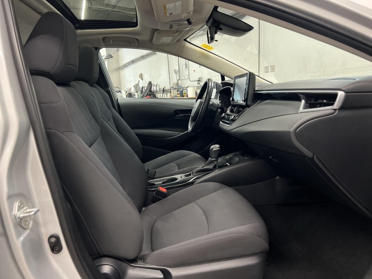 2022 Toyota Corolla LE UPGRADE|HTD SEATS|SUNROOF|CARPLAY|16IN ALLOYS Photo