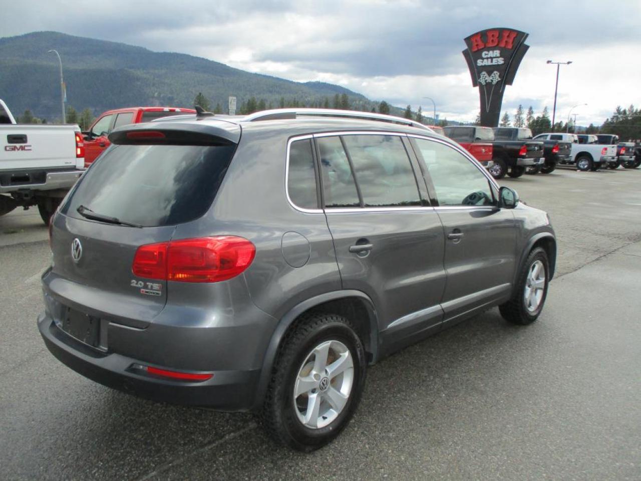 2017 Volkswagen Tiguan Highline AWD Photo4