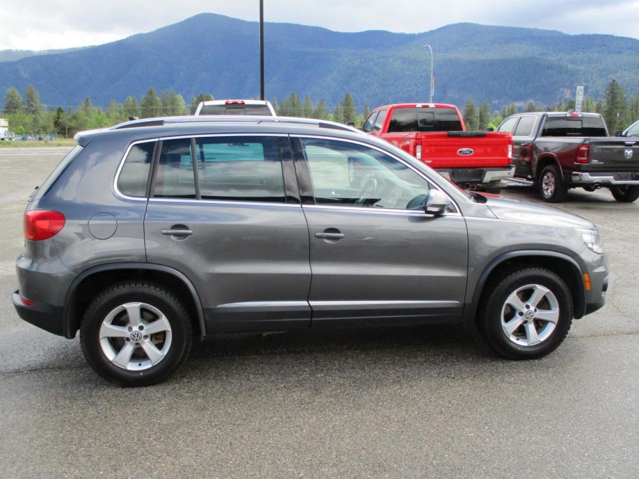 2017 Volkswagen Tiguan Highline AWD Photo3