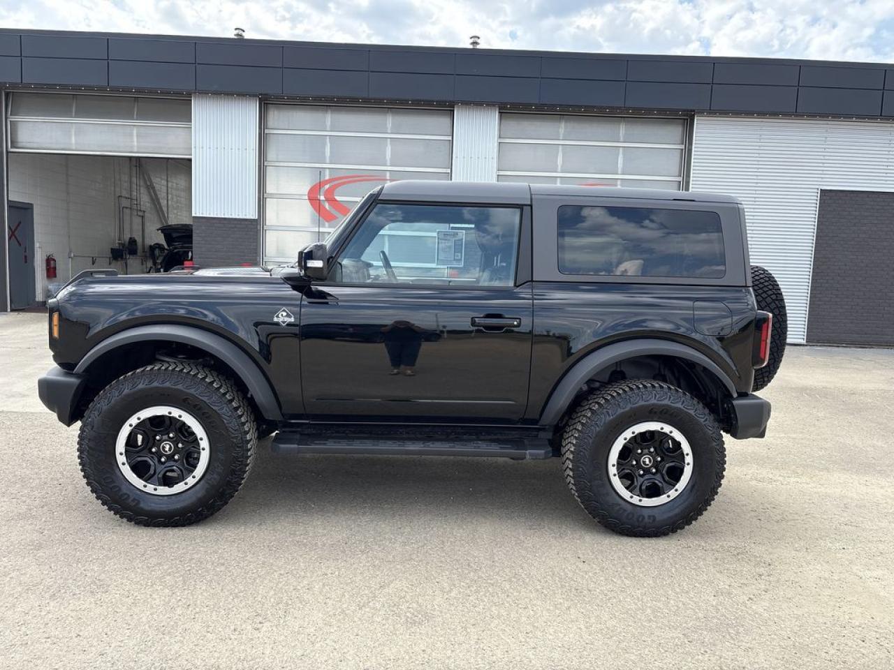 2023 Ford Bronco Outer Banks Photo5