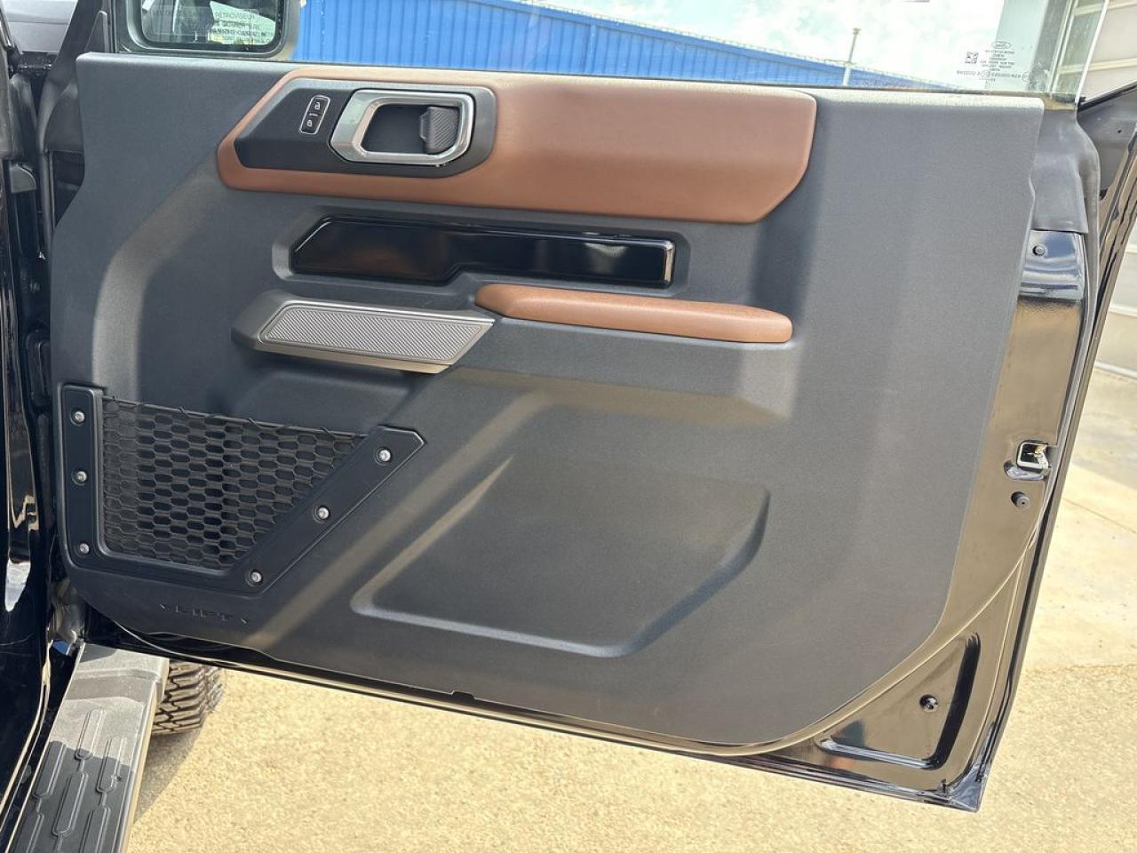 2023 Ford Bronco Outer Banks Photo5