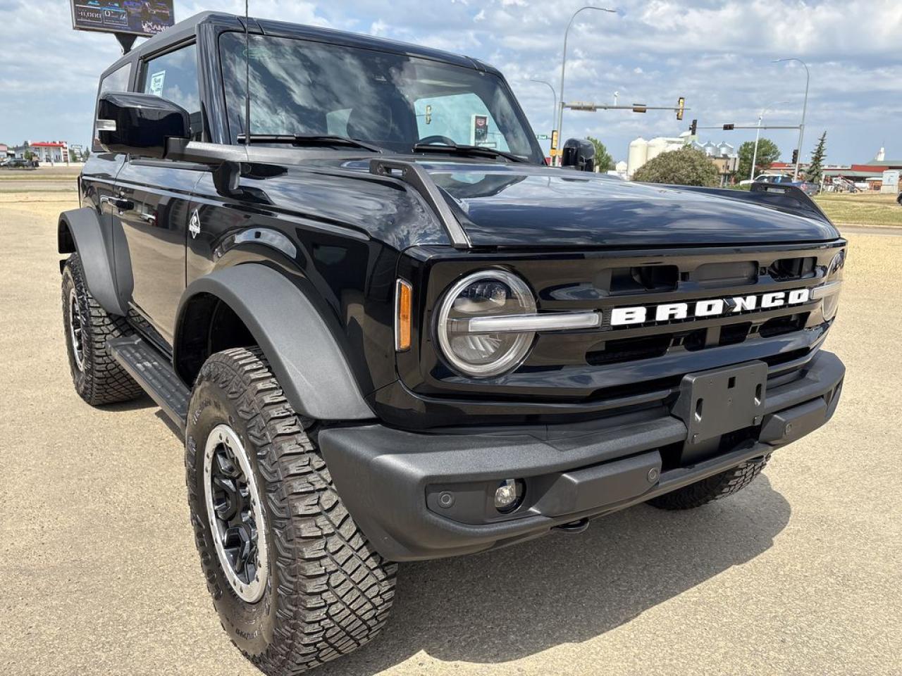 2023 Ford Bronco Outer Banks Photo5
