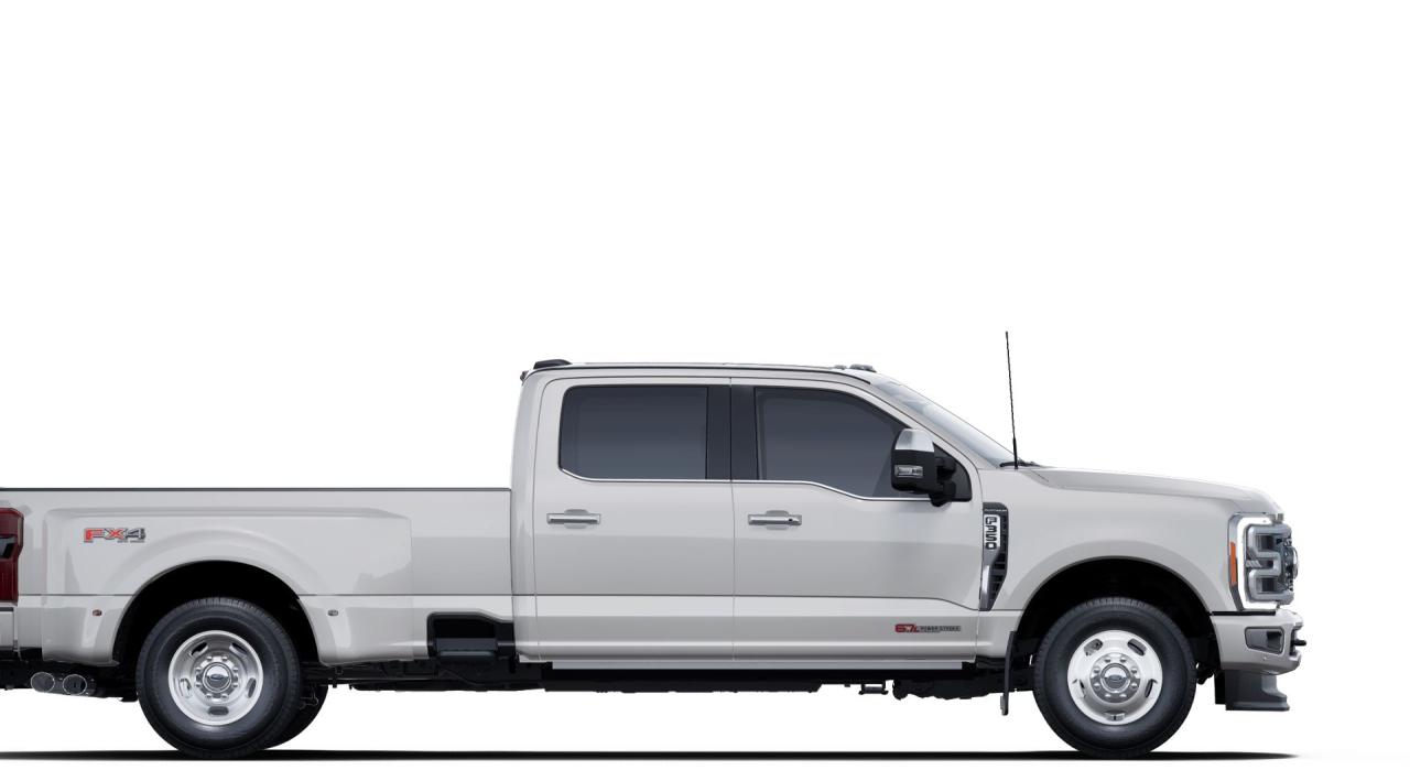 2025 Ford SUPERDUTY F-350® Platinum® Photo4