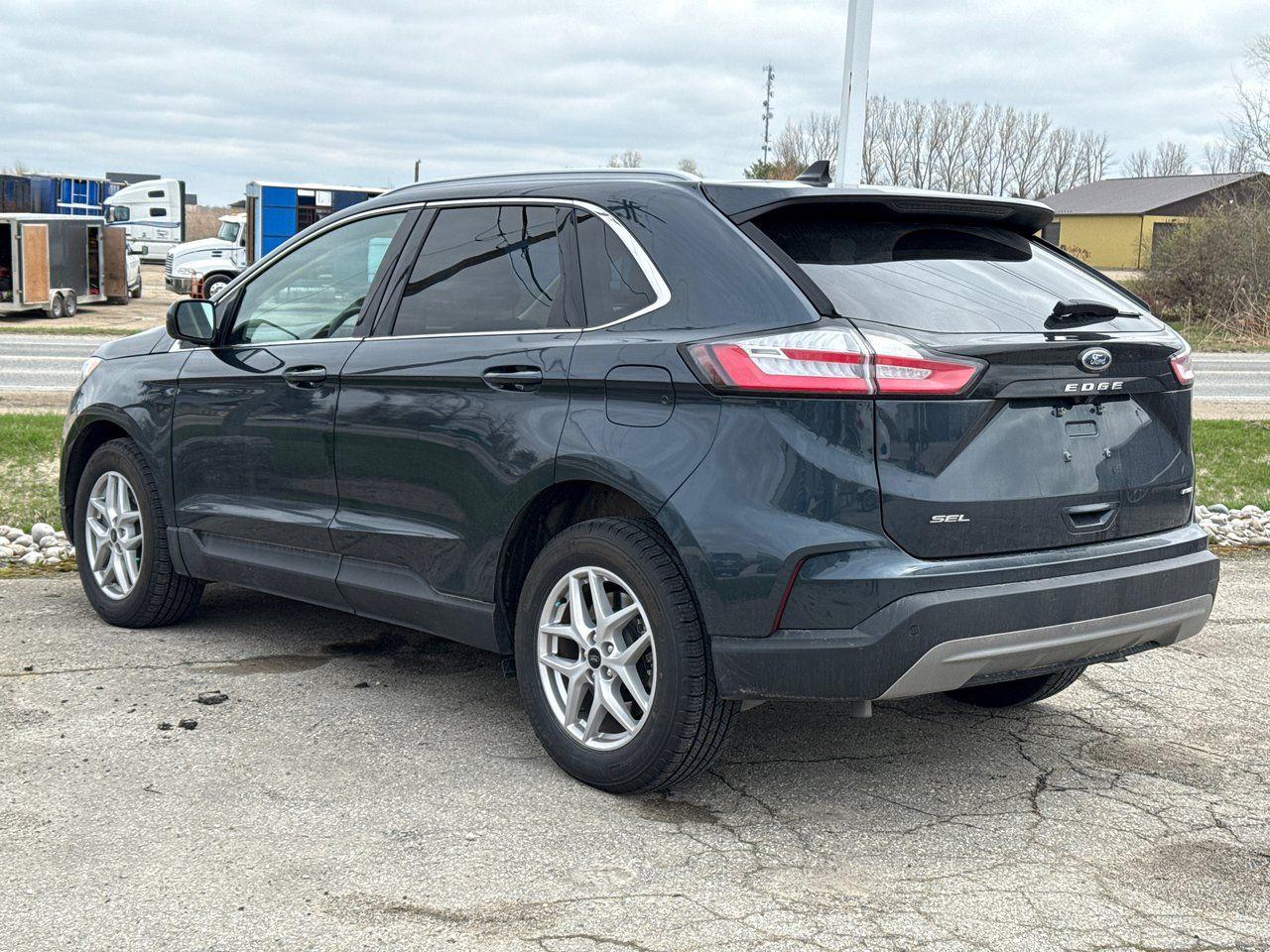 2024 Ford Edge SEL - Photo #6