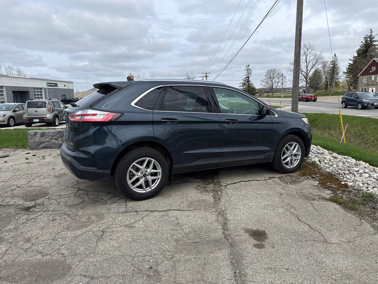 2024 Ford Edge SEL - Photo #4
