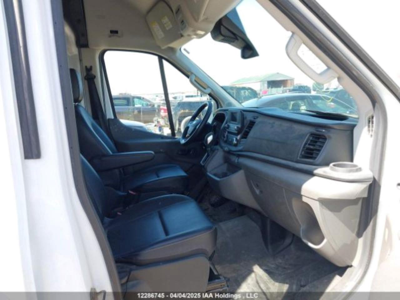 2023 Ford Transit 250 Van High Roof w/Sliding Pass. 148-in. WB EL - Photo #4