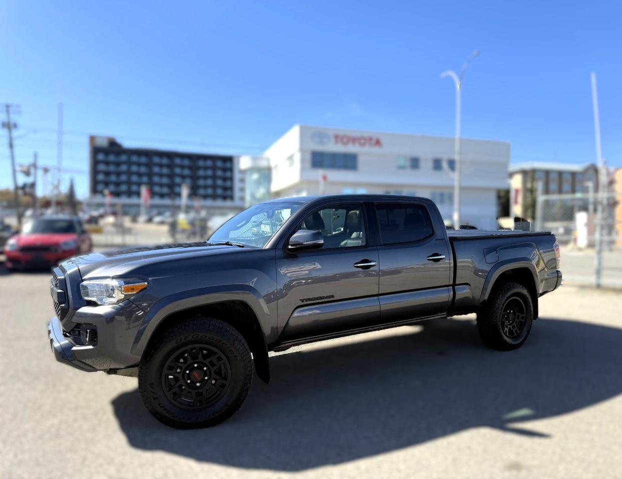 Used 2017 Toyota Tacoma LIMITED for sale in Calgary, AB