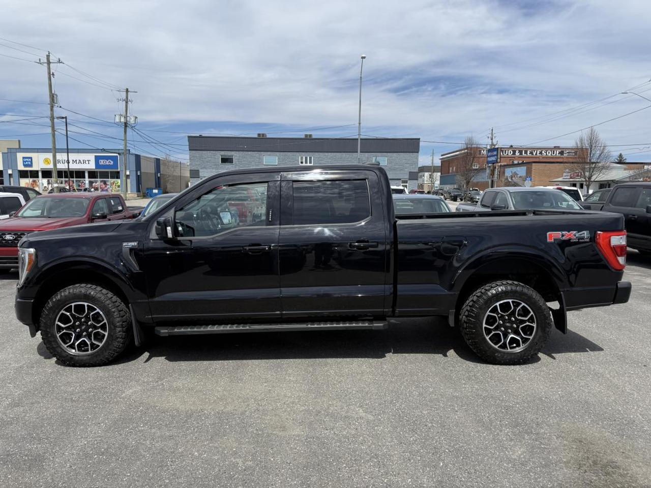 2022 Ford F-150 Lariat 4WD SuperCrew 6.5' Box Photo