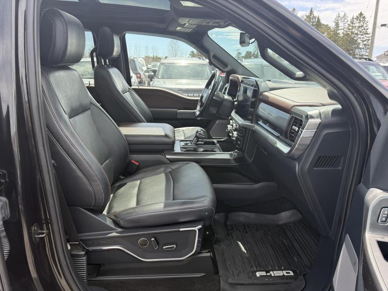 2022 Ford F-150 Lariat 4WD SuperCrew 6.5' Box Photo