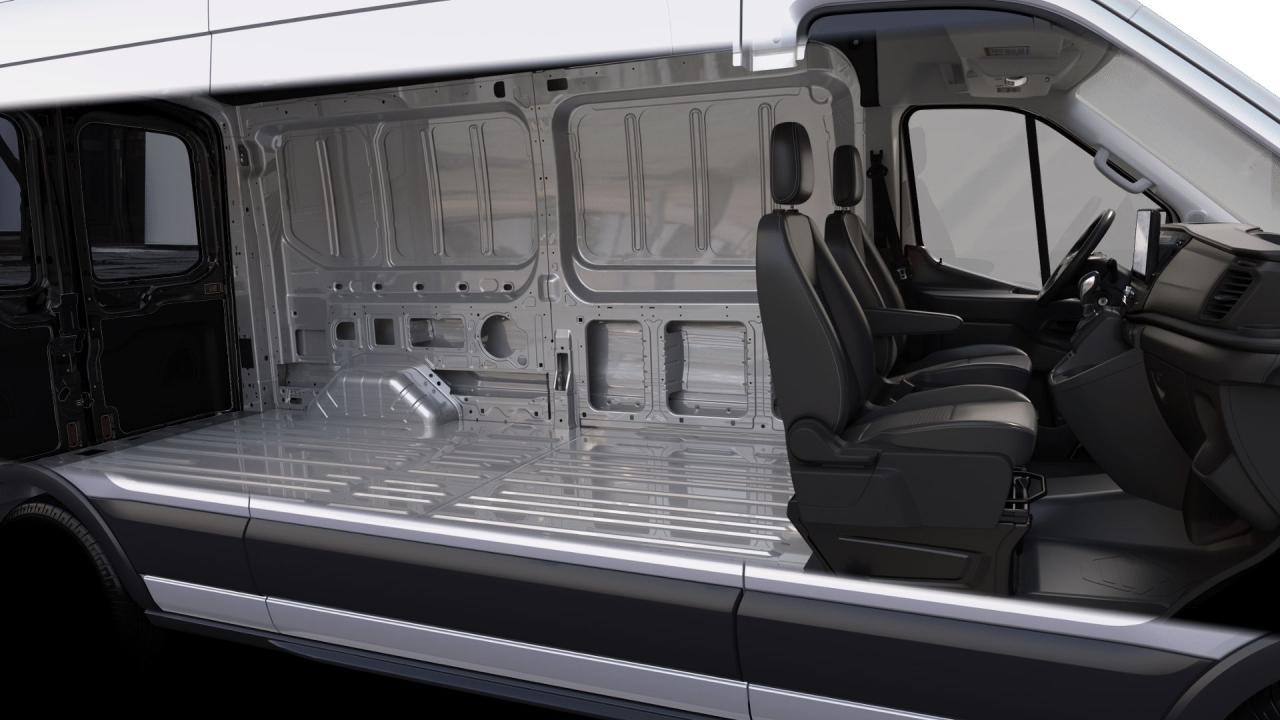 2025 Ford Transit 350 XL Photo5