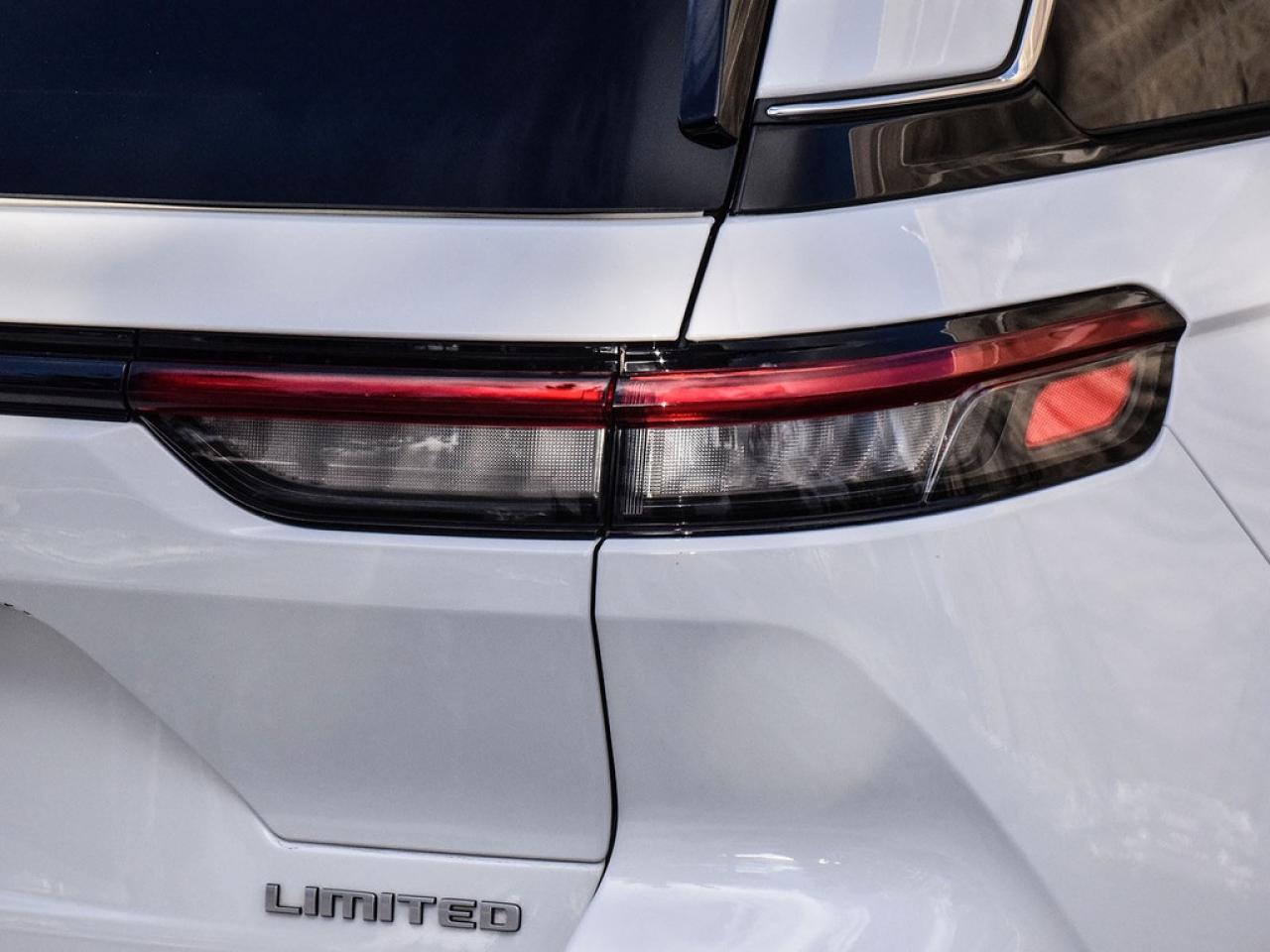 2025 Jeep Grand Cherokee Limited |LIMITED|10.1NAV|PANOROOF|20S|HSEAT|DEMO|4X4| Photo