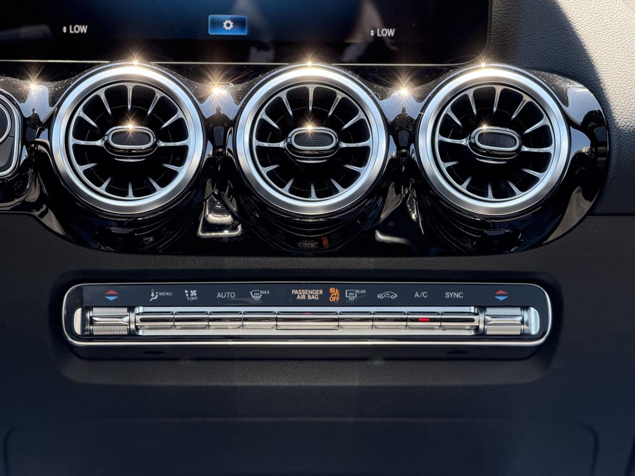 2023 Mercedes-Benz GLA //AMG SPORT | PANO | CARPLAY | - Photo #26