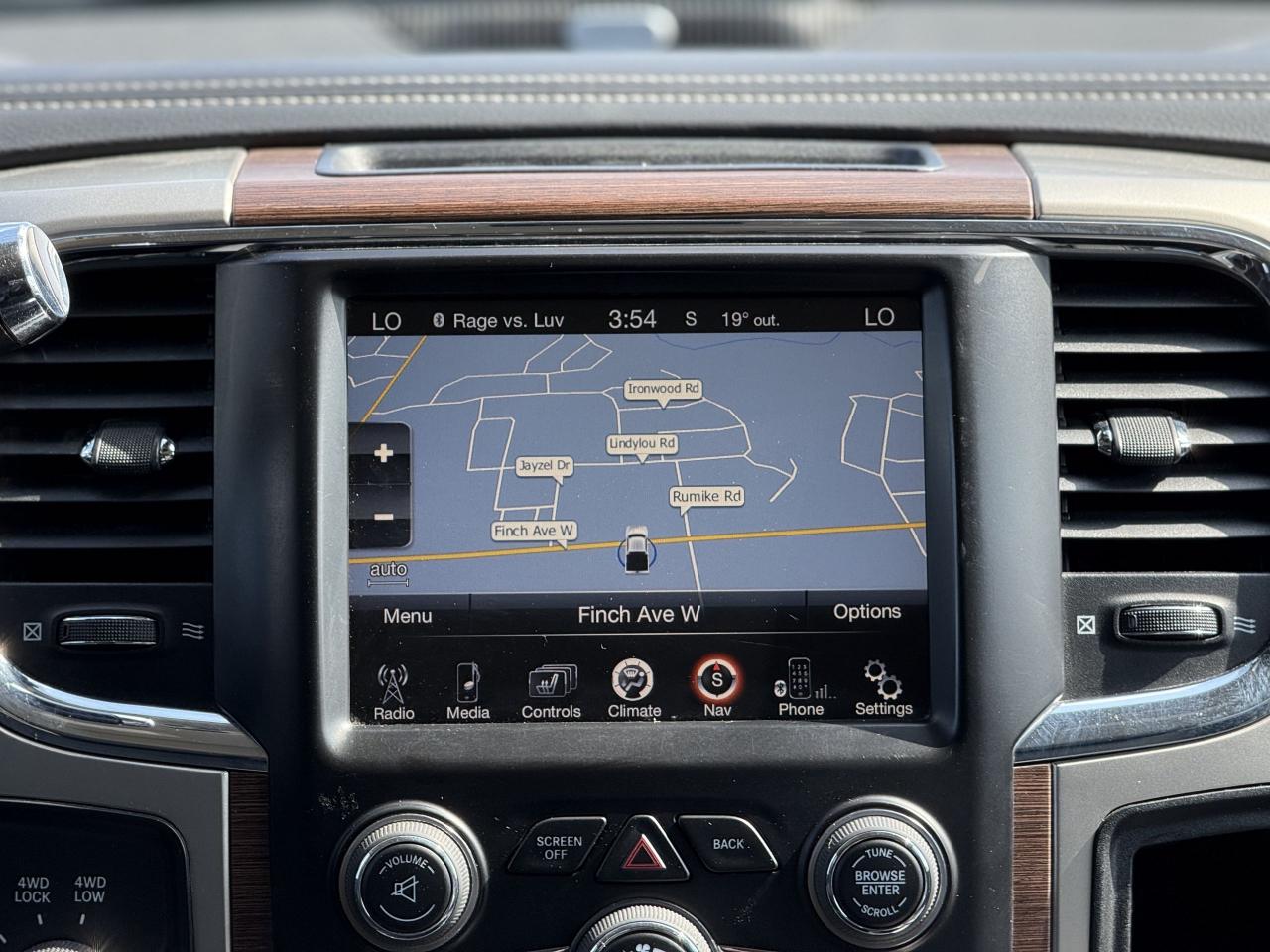 2015 RAM 2500 LARAMIE | ALPINE | LOADED - Photo #26