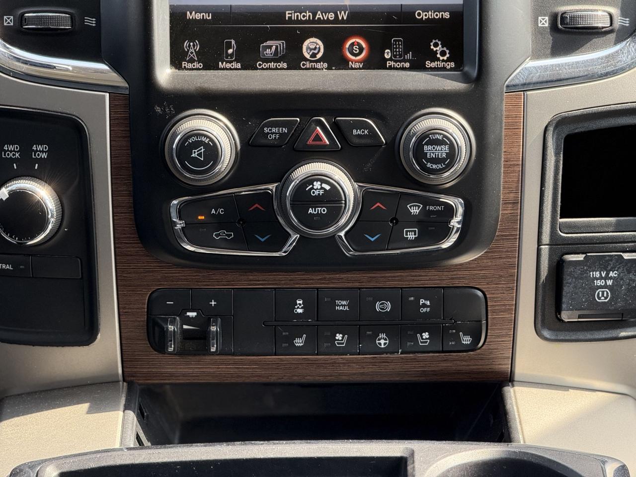 2015 RAM 2500 LARAMIE | ALPINE | LOADED - Photo #27