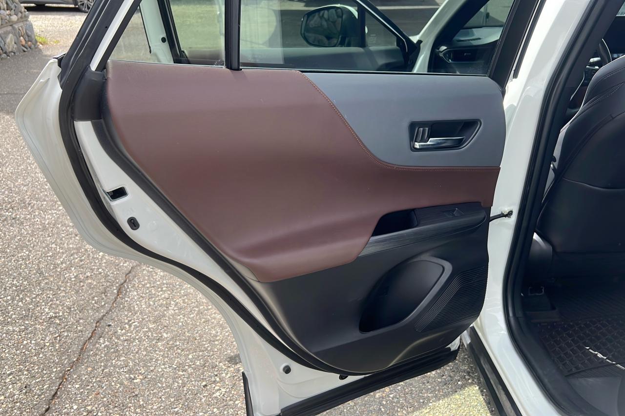 2022 Toyota Venza Hybrid Limited Photo