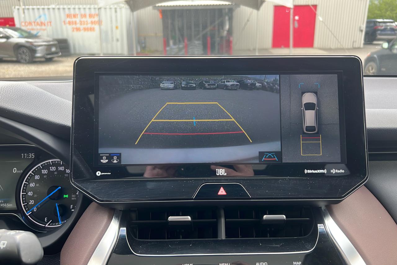 2022 Toyota Venza Hybrid Limited Photo
