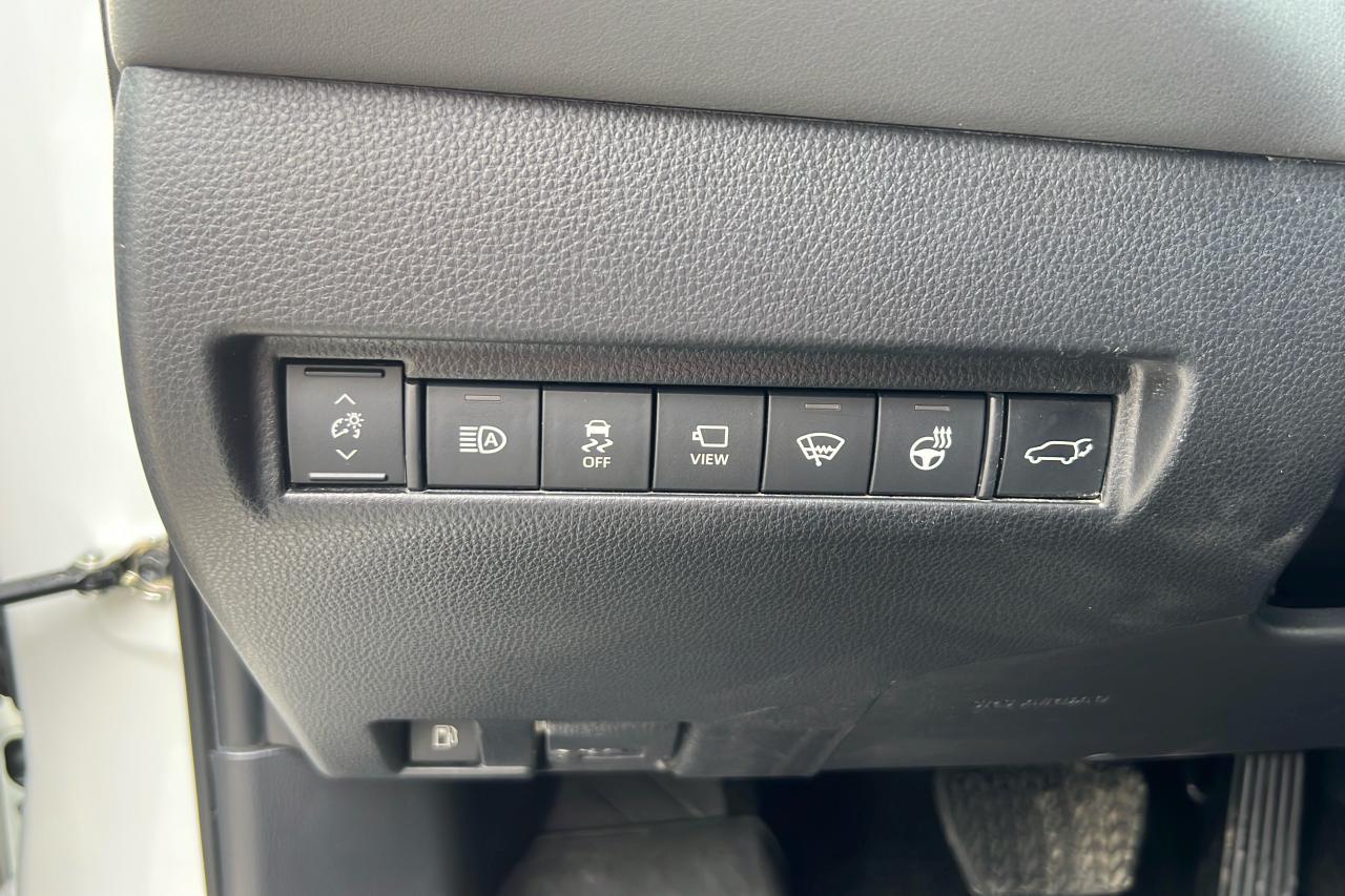 2022 Toyota Venza Hybrid Limited Photo
