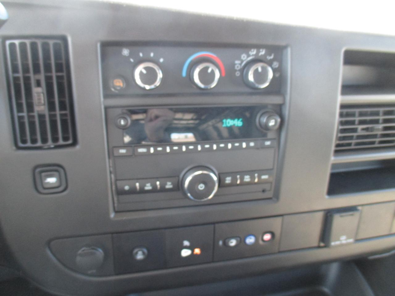 2022 GMC Savana 3500 3500. 155 inch w/base - Photo #12