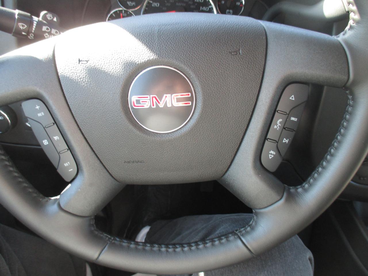 2022 GMC Savana 3500 3500. 155 inch w/base - Photo #10