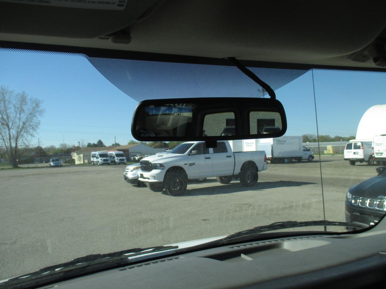2022 GMC Savana 3500 3500. 155 inch w/base - Photo #11