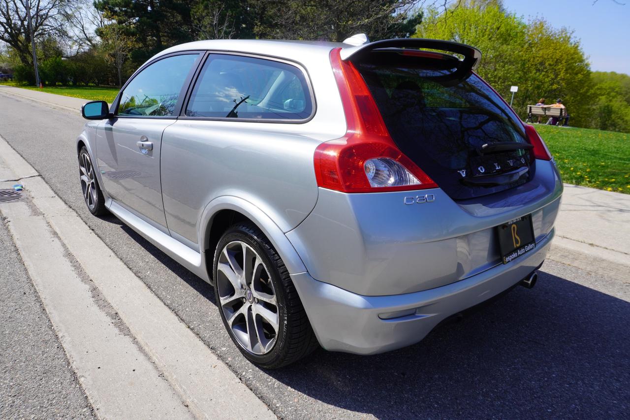 2009 Volvo C30 R-DESIGN / MANUAL / SUPER FUN DRIVERS CAR / 2.4i Photo2