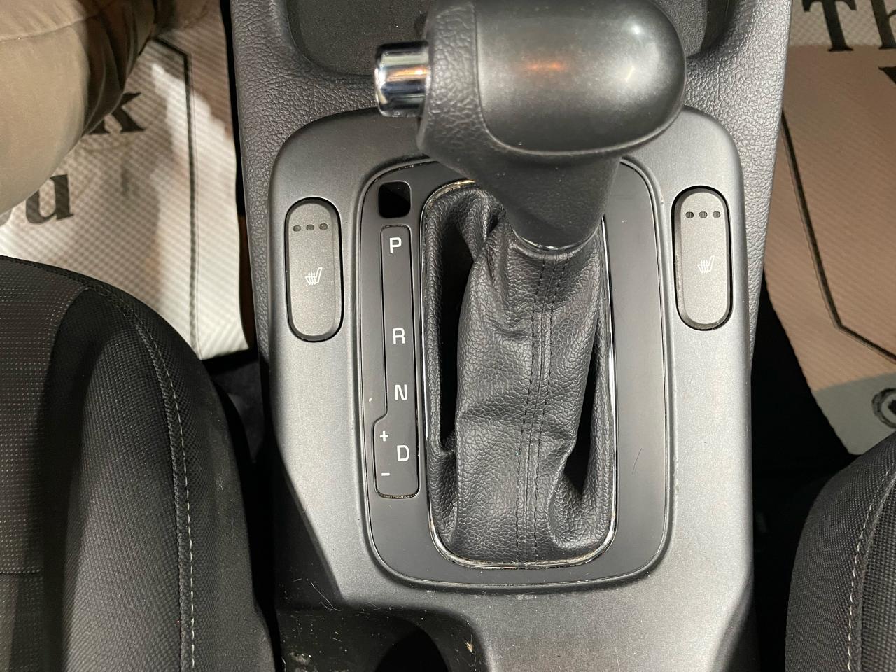2016 Kia Forte LX Photo35