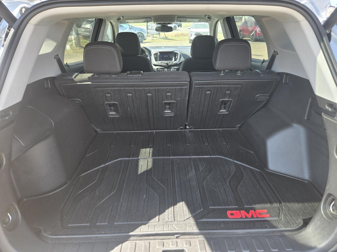 2024 GMC Terrain SLE - Photo #4