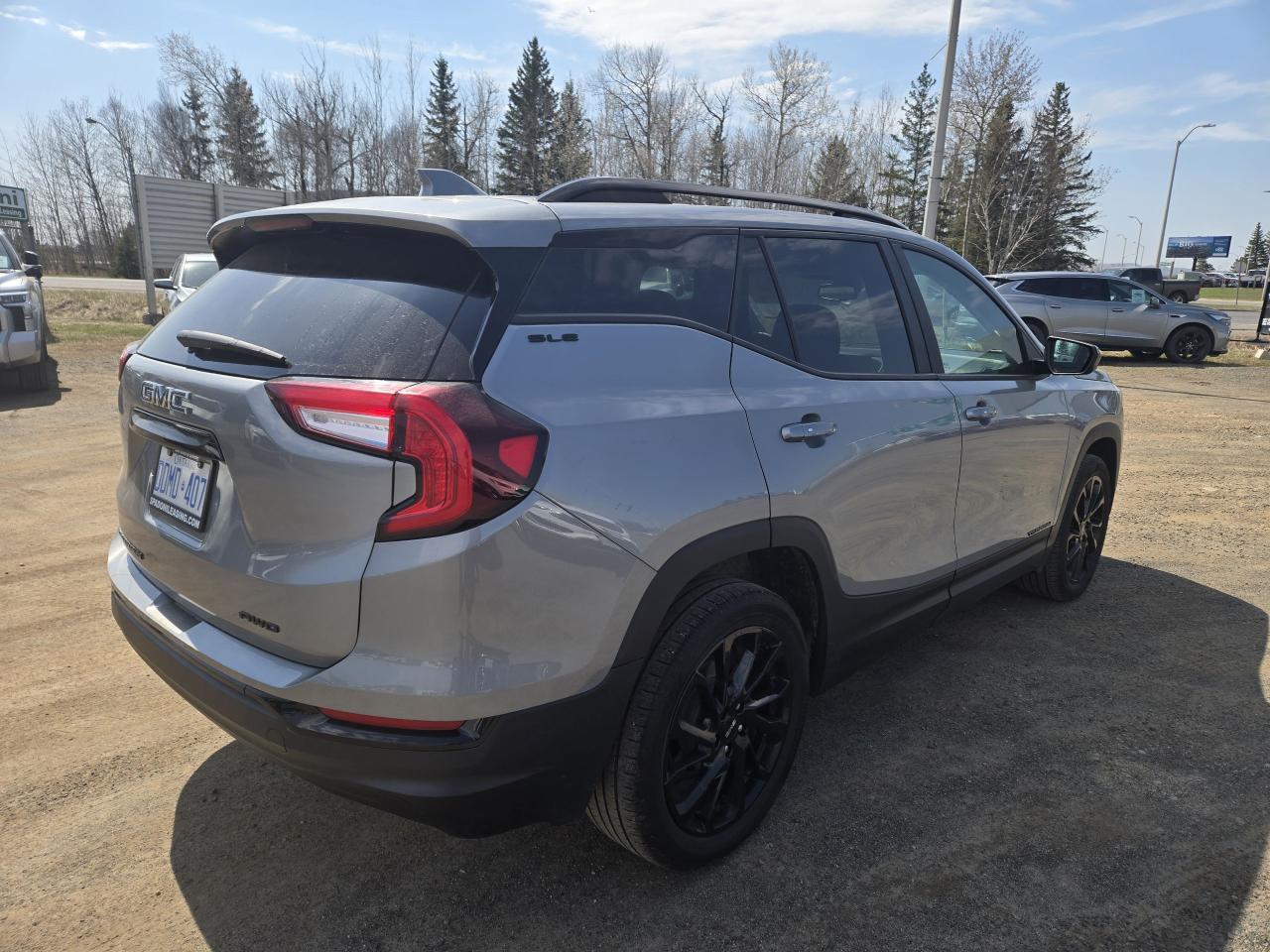 2024 GMC Terrain SLE - Photo #7