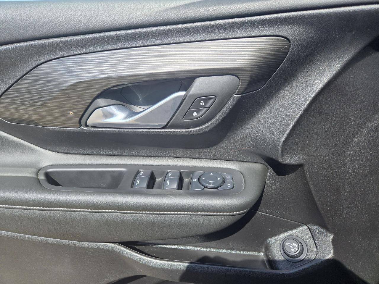 2024 GMC Terrain SLE - Photo #18