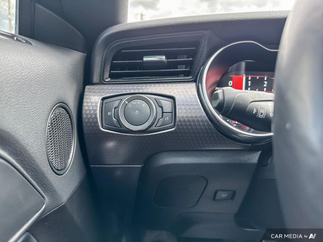 2021 Ford Mustang GT PREMIUM FASTBACK / V8 / NAV / RED RECARO SEATS - Photo #13