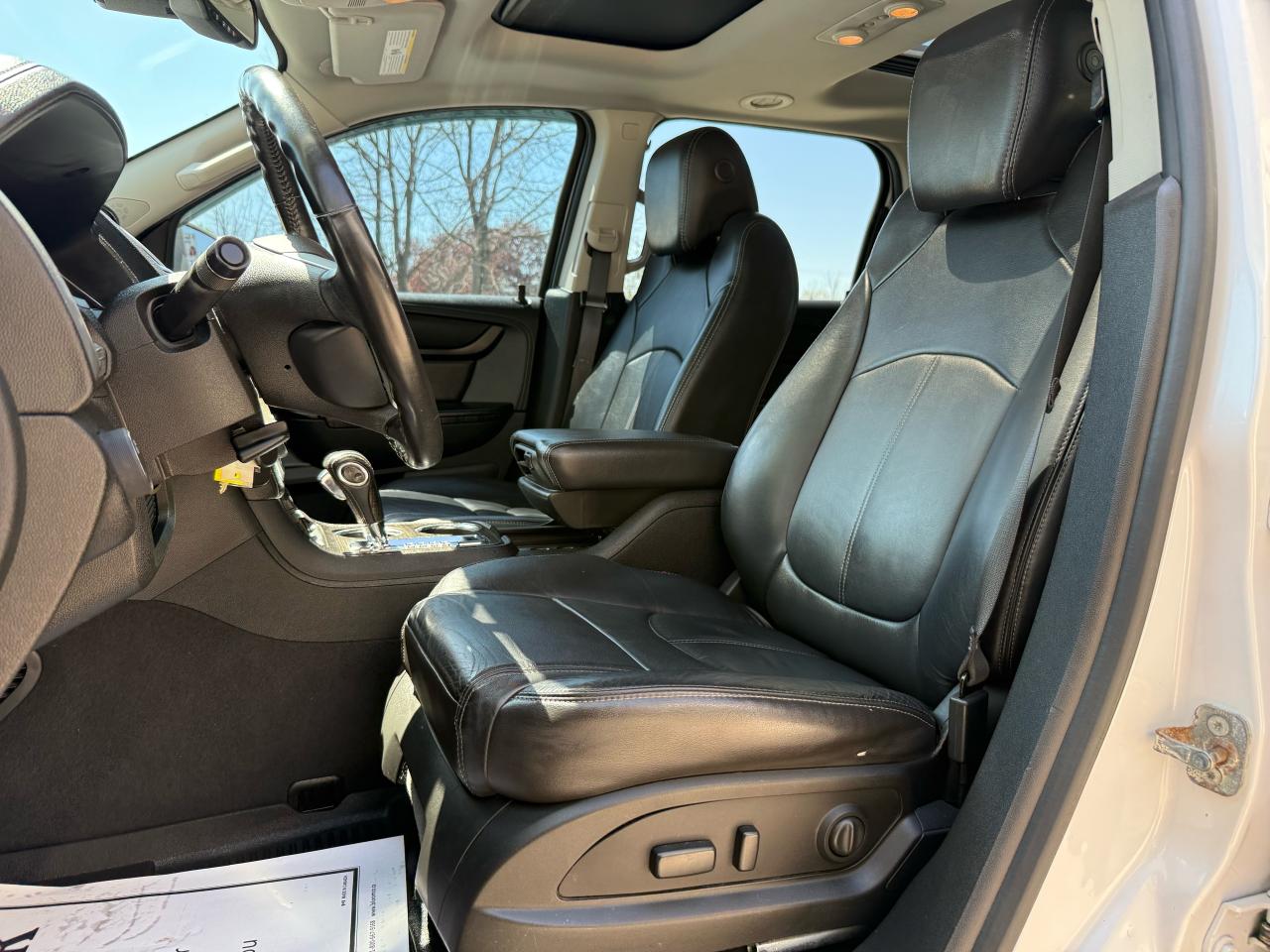 2016 GMC Acadia SLT - Photo #11