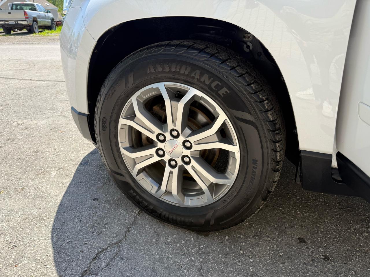 2016 GMC Acadia SLT - Photo #15
