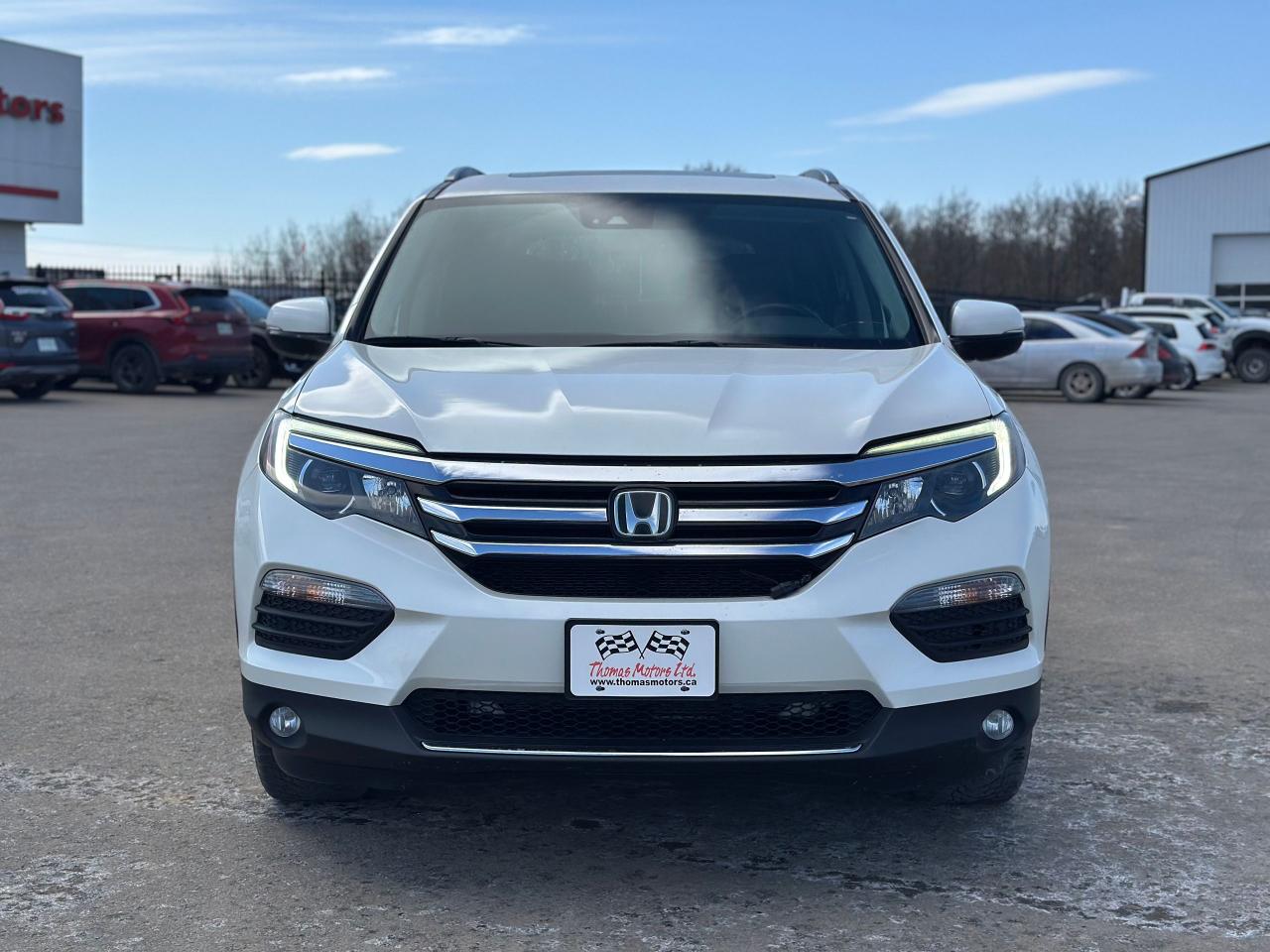 2017 Honda Pilot Touring Photo1