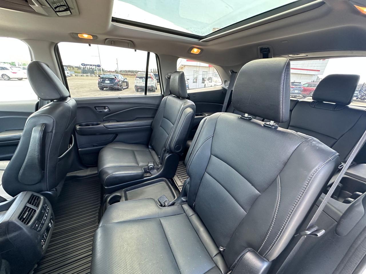 2017 Honda Pilot Touring Photo
