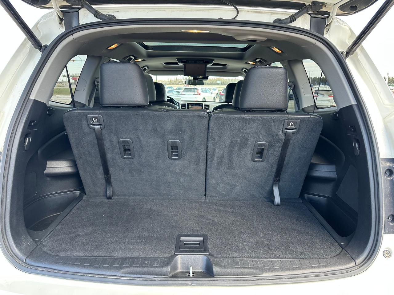 2017 Honda Pilot Touring Photo