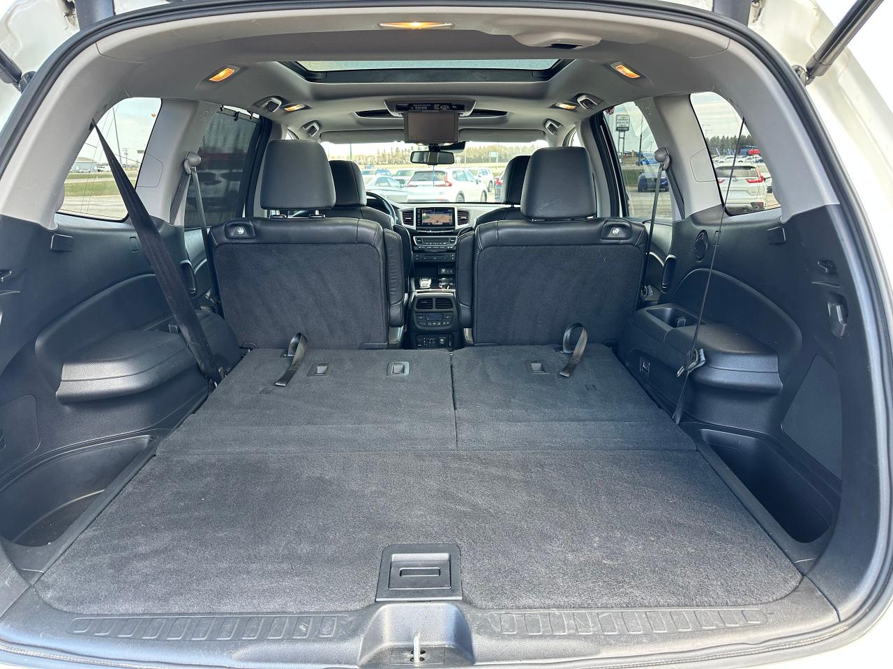 2017 Honda Pilot Touring Photo