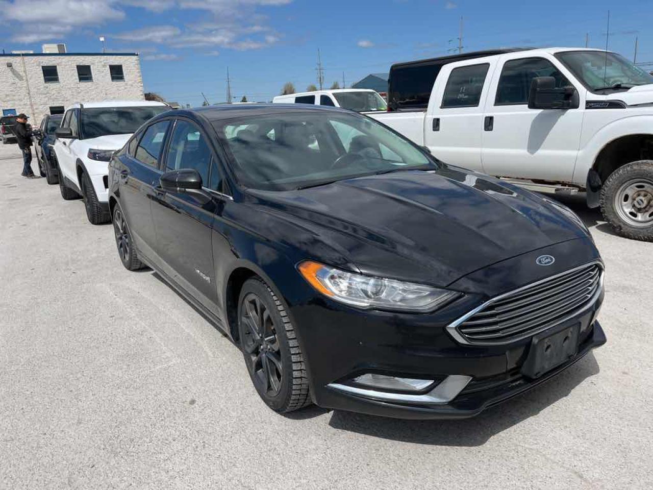 2018 Ford Fusion SE Hybrid - Photo #3