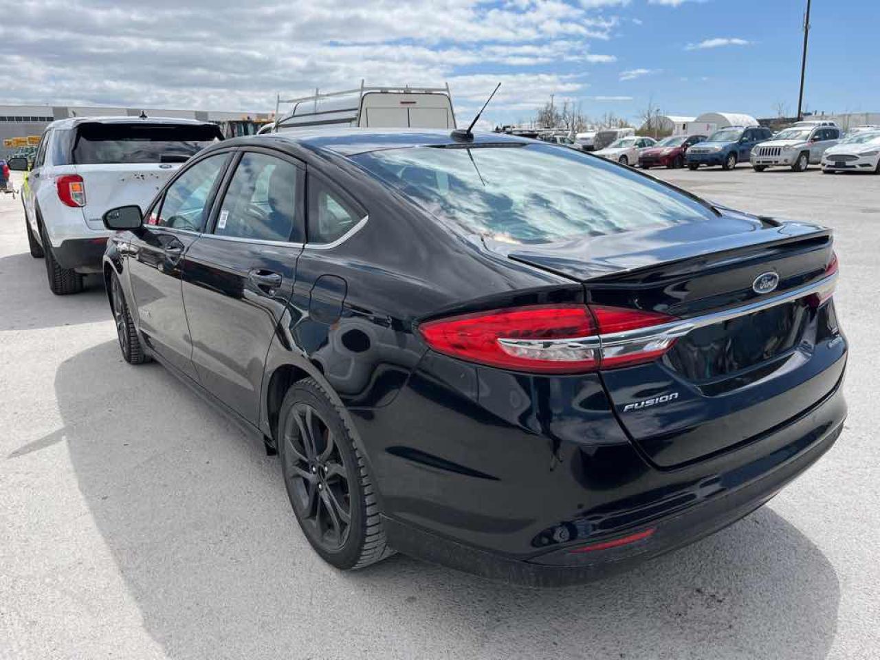 2018 Ford Fusion SE Hybrid - Photo #6