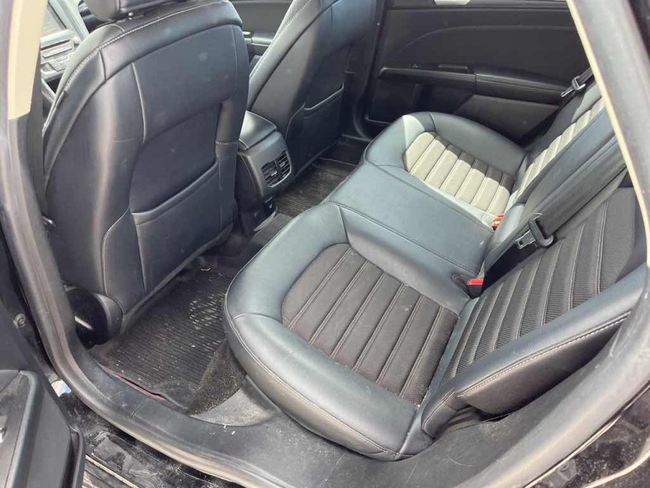2018 Ford Fusion SE Hybrid - Photo #12