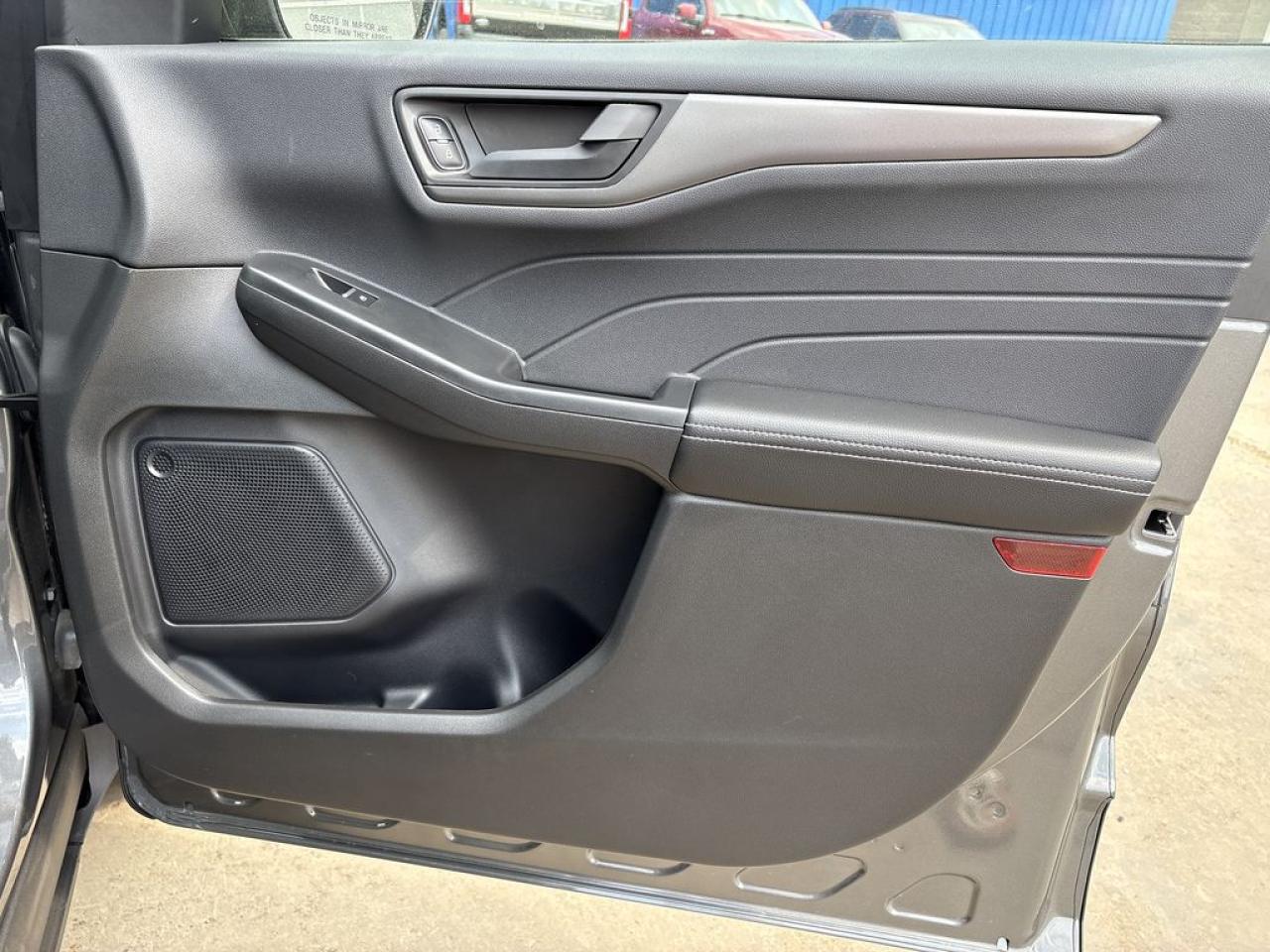 2025 Ford Escape ACTIVE 200A Photo5