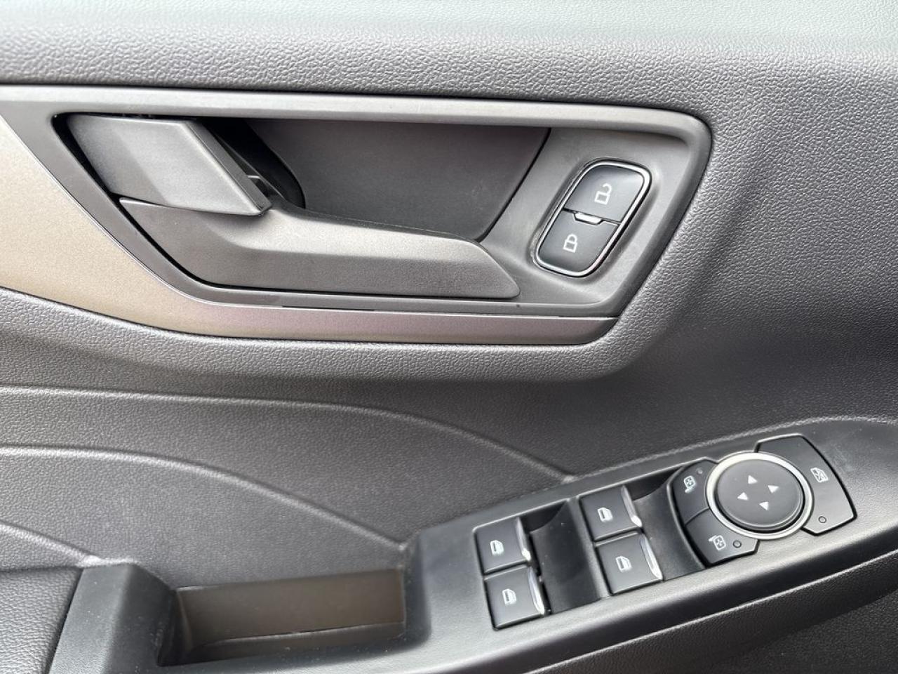 2025 Ford Escape ACTIVE 200A Photo4