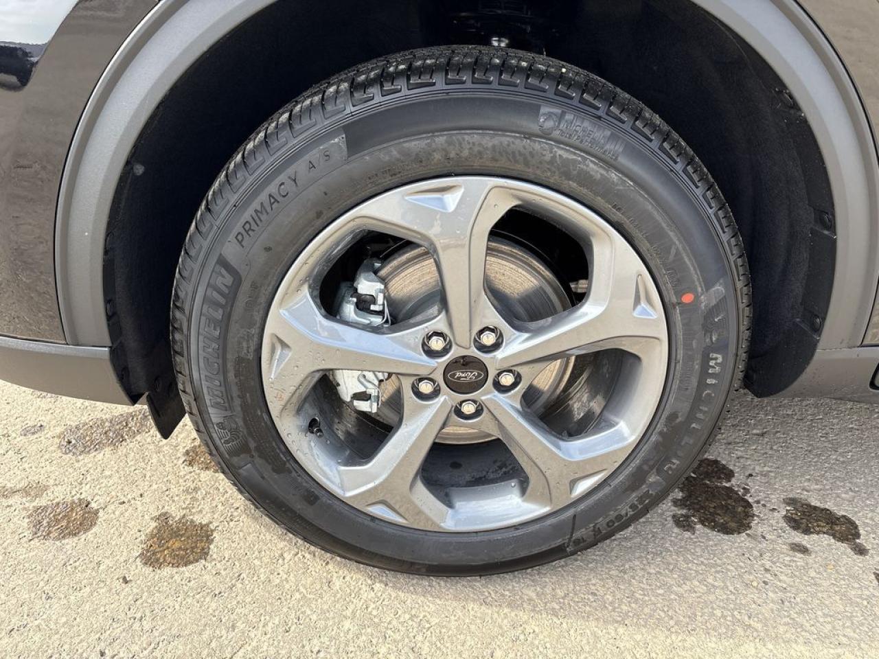 2025 Ford Escape 4DR ST LINE 300A Photo2