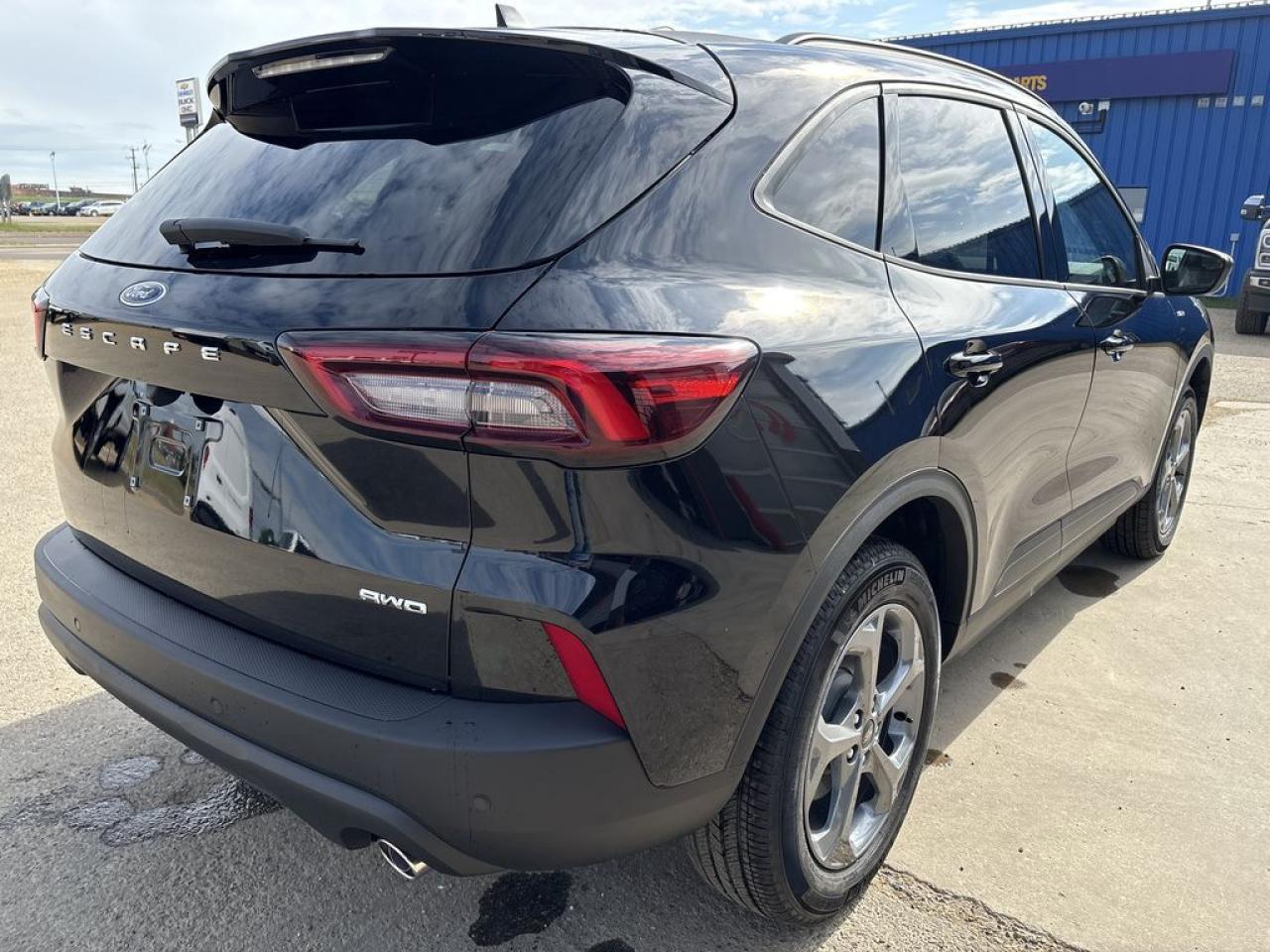2025 Ford Escape 4DR ST LINE 300A Photo5