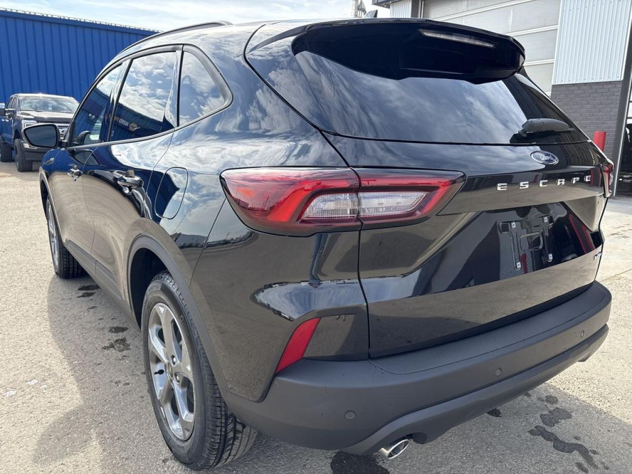 2025 Ford Escape 4DR ST LINE 300A Photo5